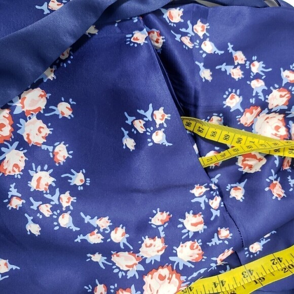 Morgan Lane Belted Robe with Long Sleeve and Pockets, Navy Floral, Size S/M - Picture 4 of 7